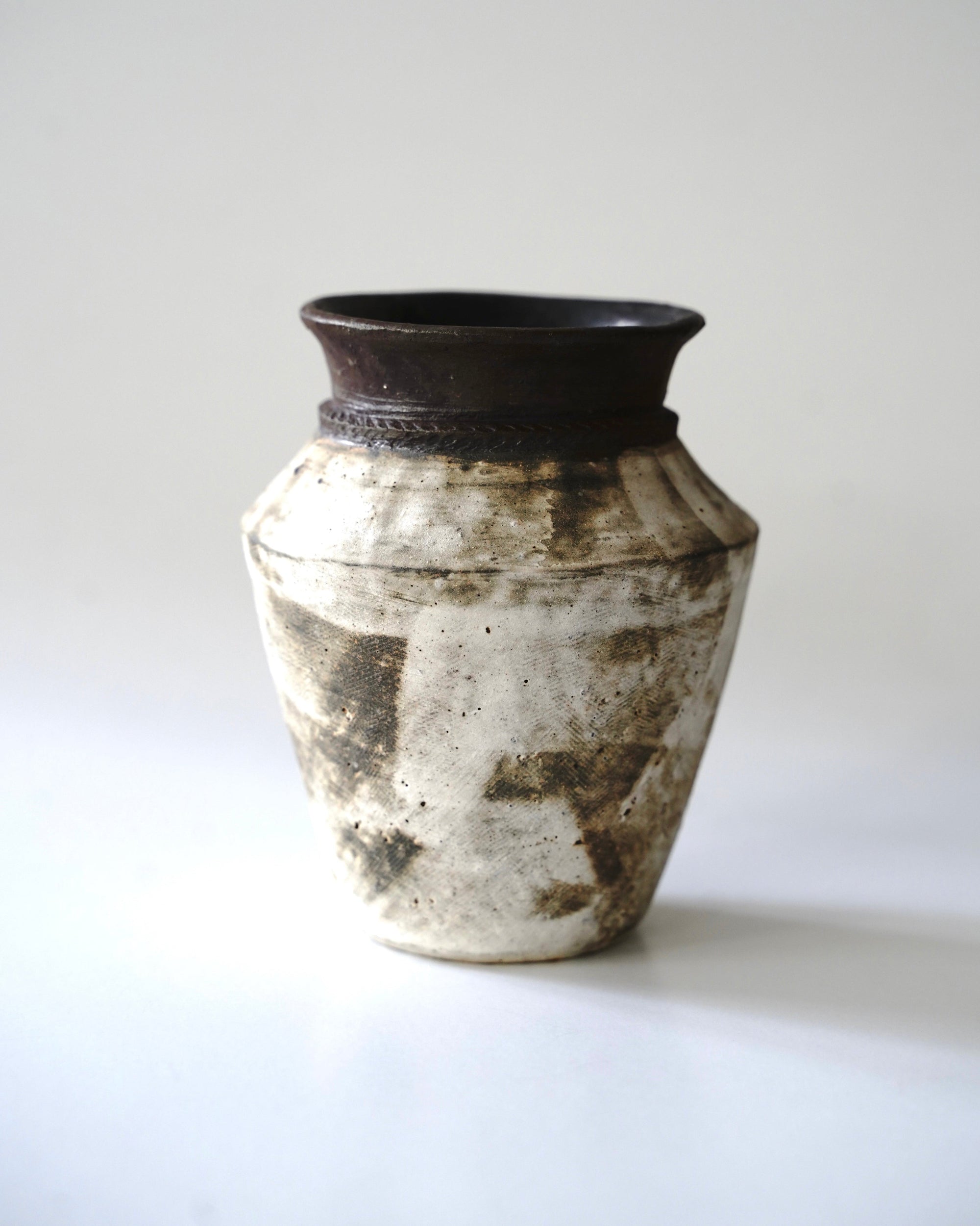 FLOWER VASE