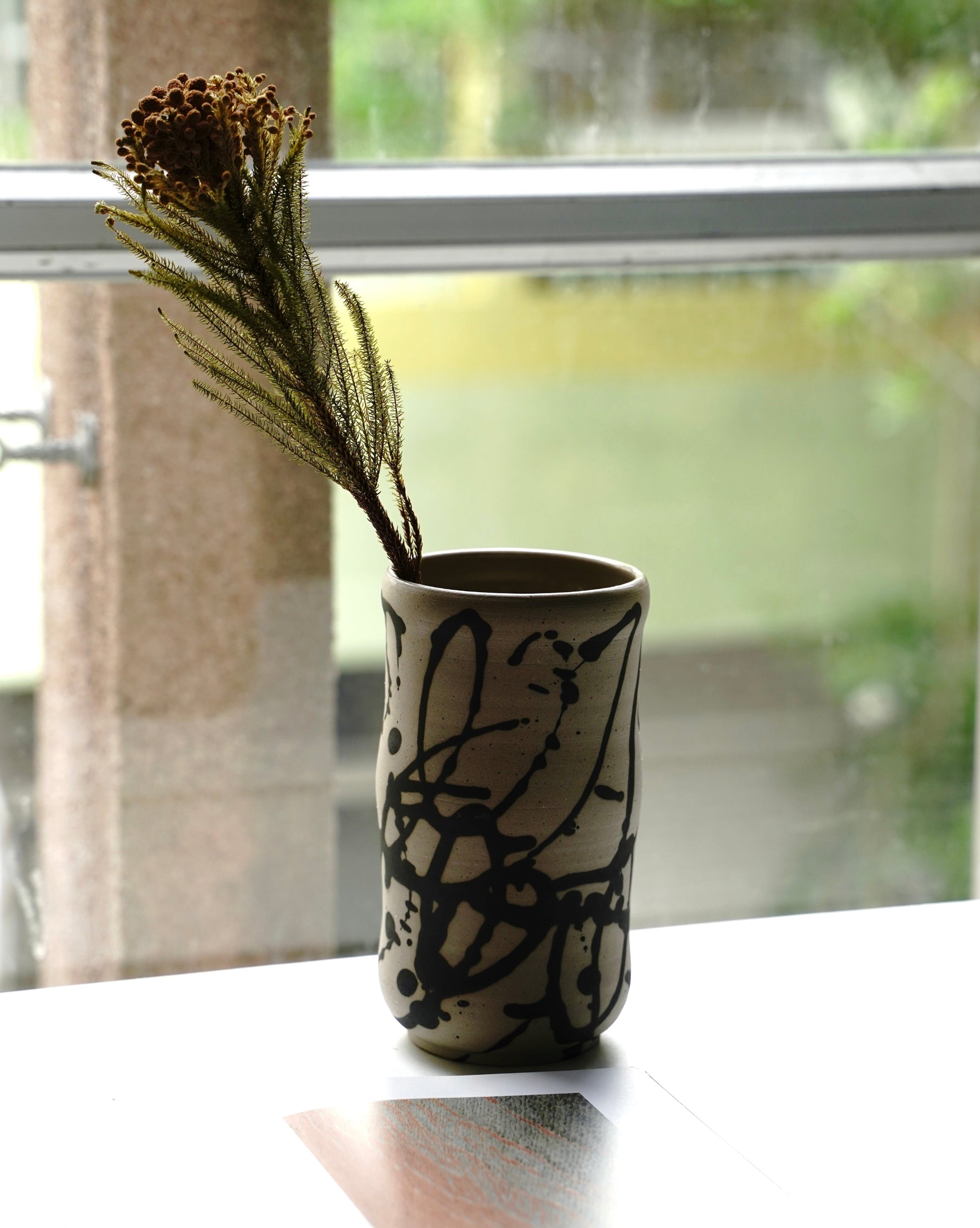 FLOWER VASE