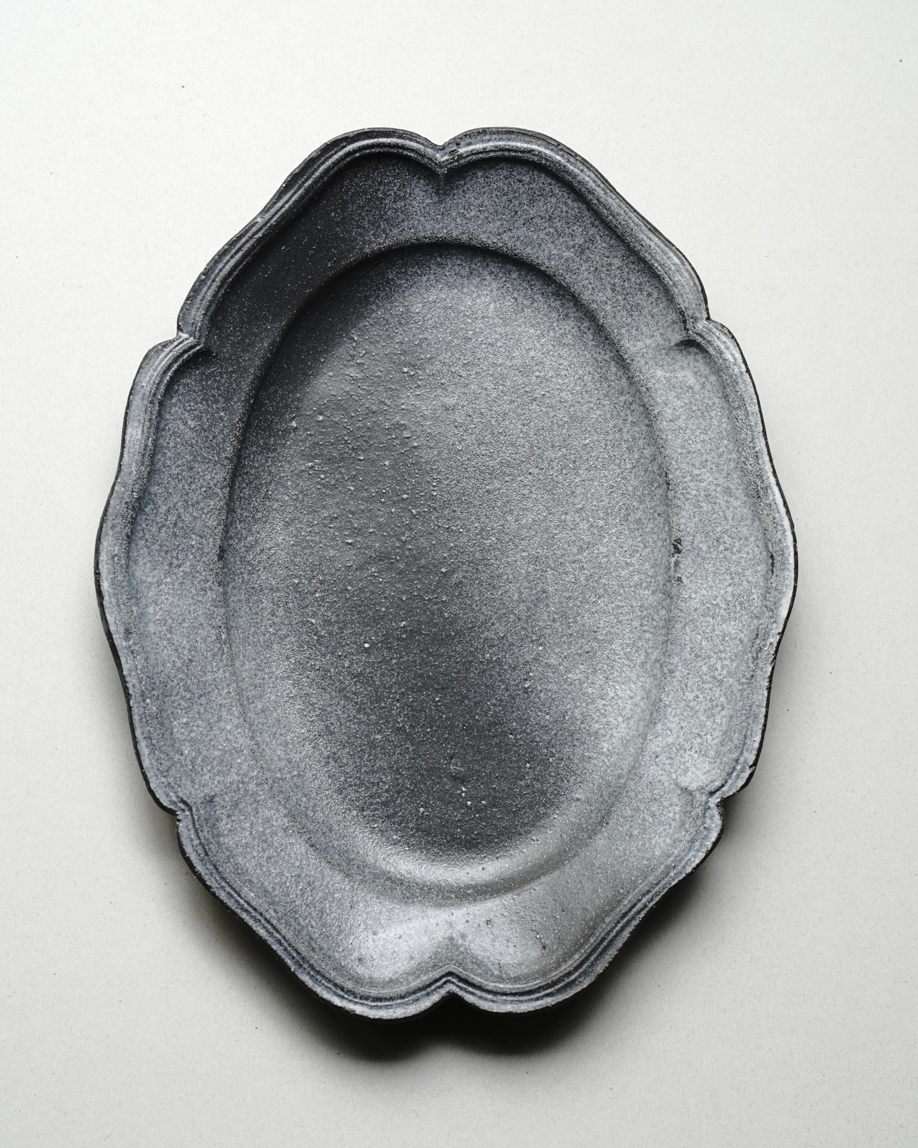 Oval Plate "etain"/ Gray